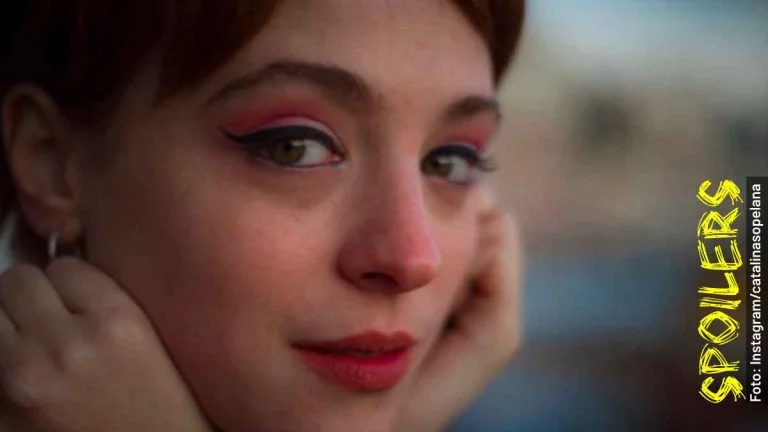 Ella es Julia en El Vecino, serie de Netflix