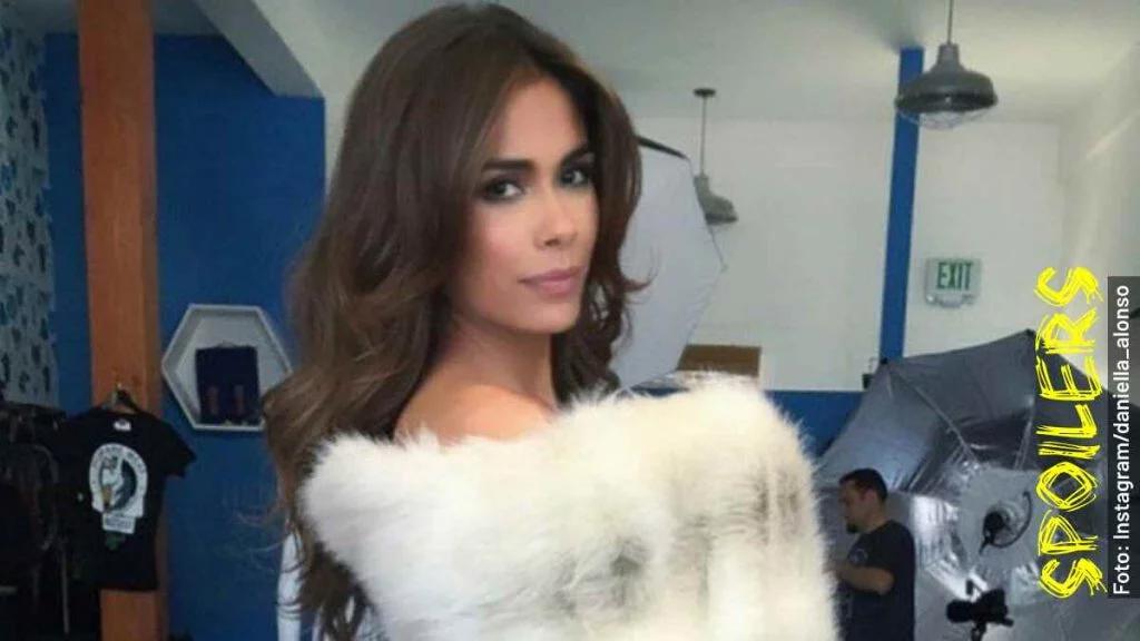 cristal dinastía serie