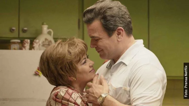 Ella es la mamá de Selena Quintanilla, en la serie de Netflix y en la vida real