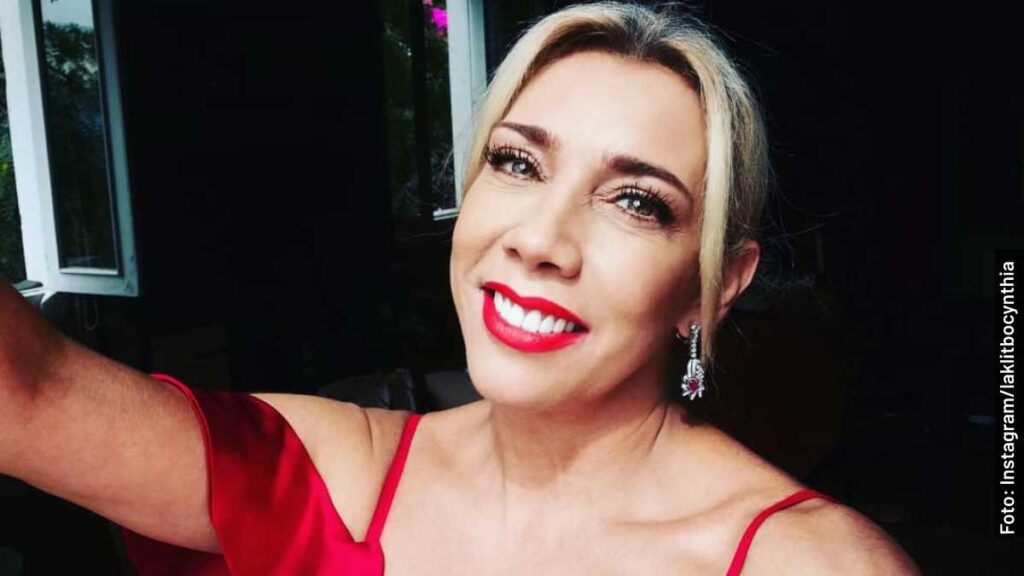 en vivo mimí contigo 23 de abril cynthia klitbo