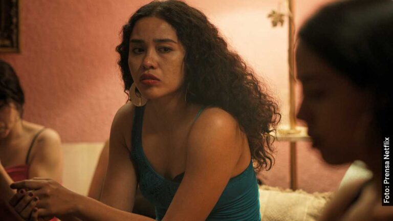 Quién es Flor María en Somos, serie de Netflix, y en la vida real