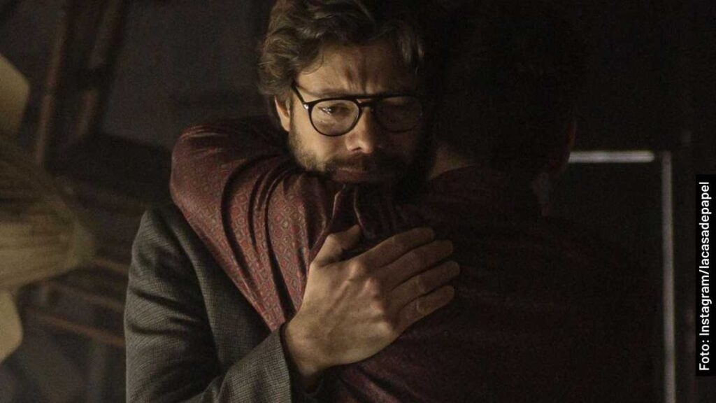 quien muere la casa de papel serie