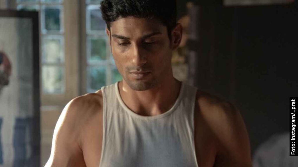 actores azul cobalto película