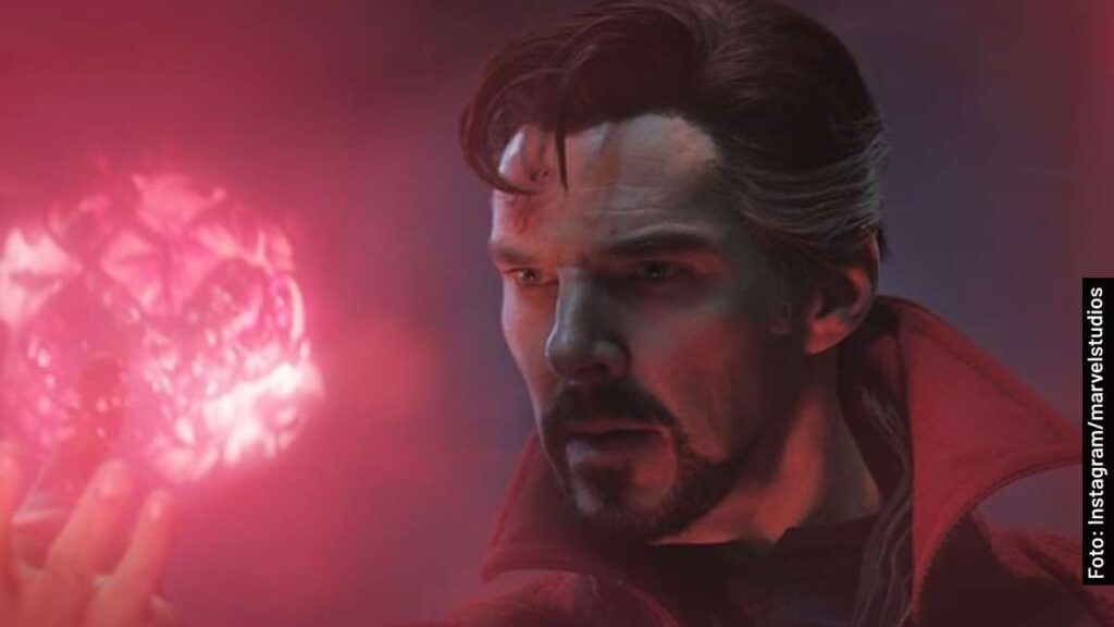 actores doctor strange en el multiverso de la locura película