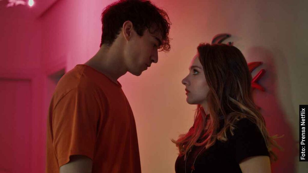 actores como vuela el cuervo serie