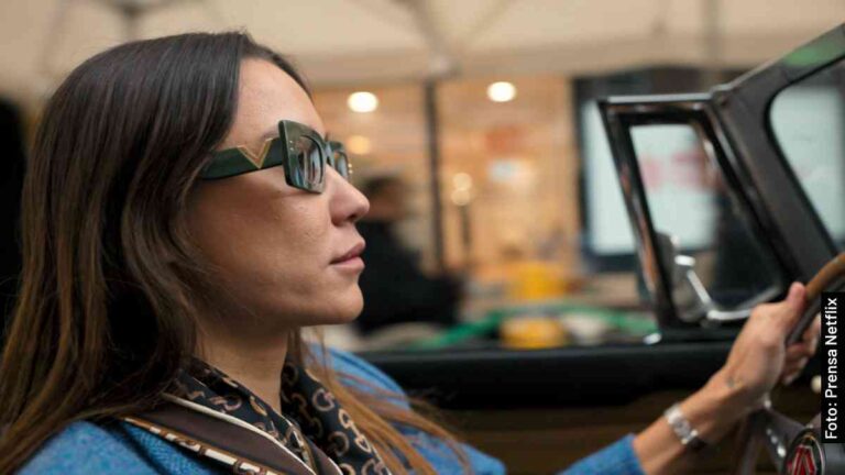 Quién es quién en First Class, show español