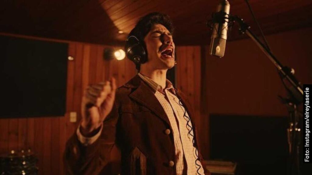 quien canta el rey vicente fernández serie netflix