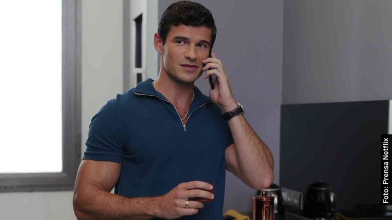 Quién es Nicolás de León en Emily en París, serie de Netflix