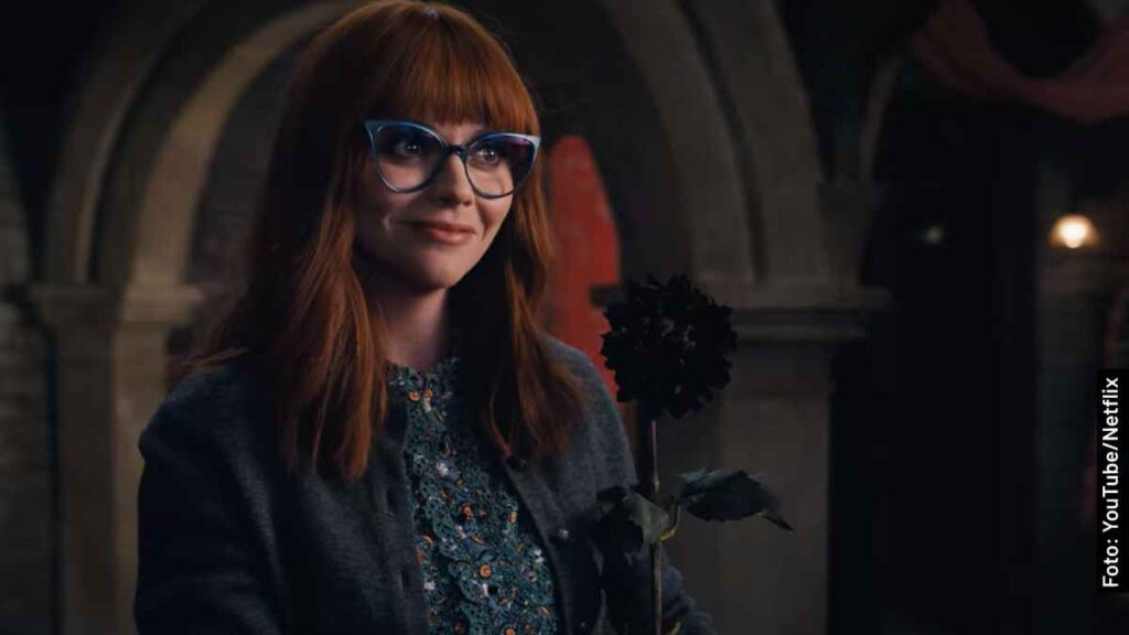 christina ricci merlina serie señorita marilyn thornhill