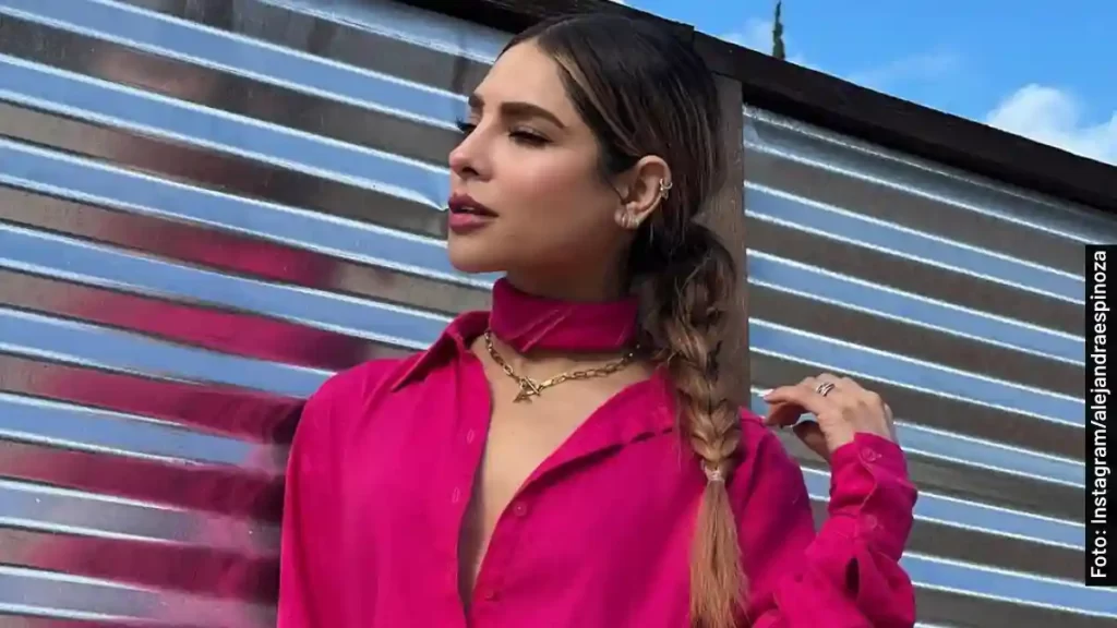 Alejandra Espinoza, conductora de Mi Famoso y Yo