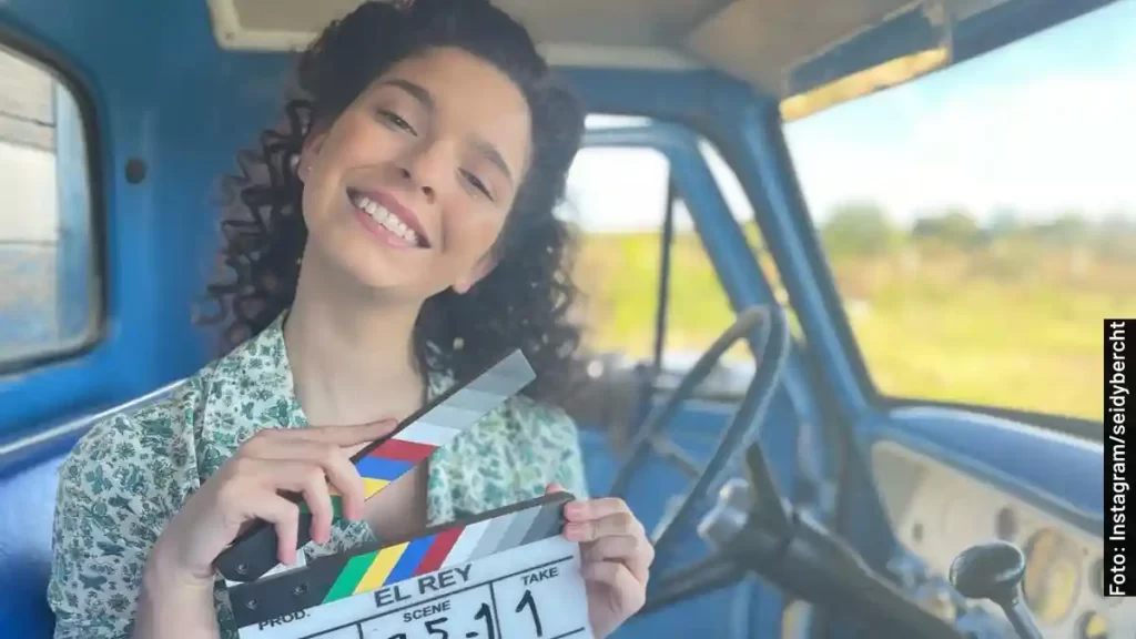 Seidy Bertch, la actriz que interpreta a Refugios adolescente en El Rey Vicente Fernández