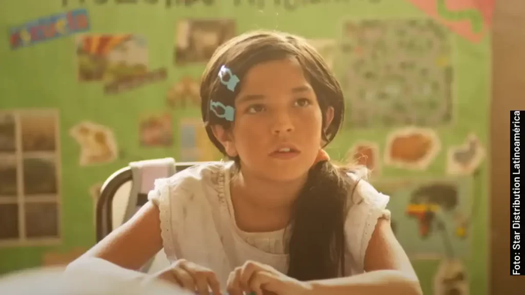 Una Flor en el Barro (2023): Actores, personajes, soundtrack y...