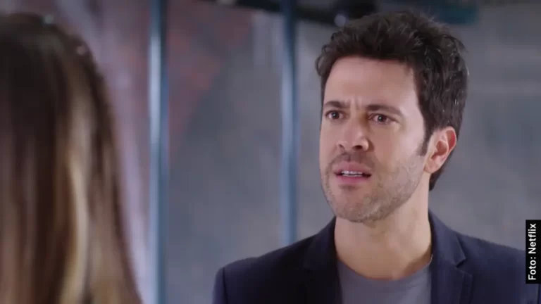 Quién es Salvador en La Influencer, serie de Netflix