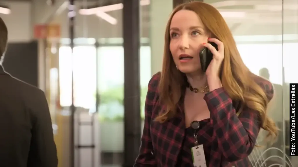 Krizia Preciado como Romina Castillo en Vivir de Amor