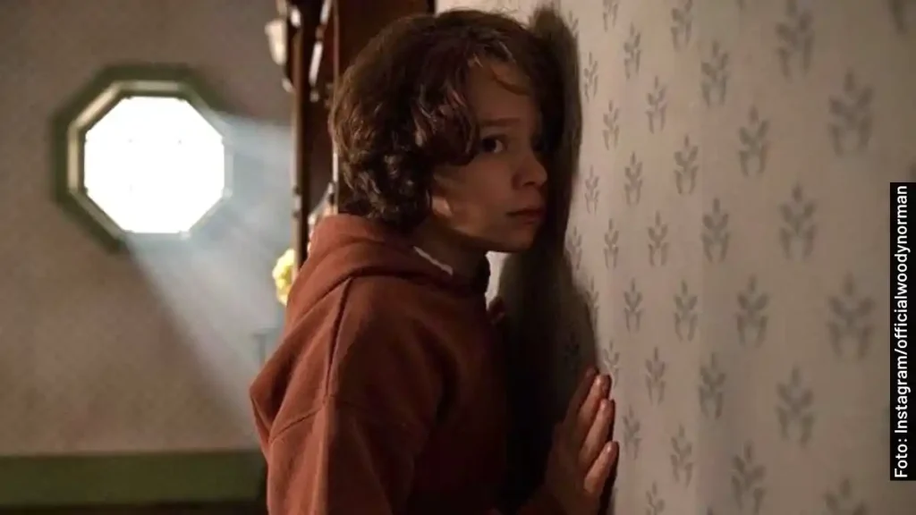 El actor Woody Norman como Peter en la película Toc Toc Toc