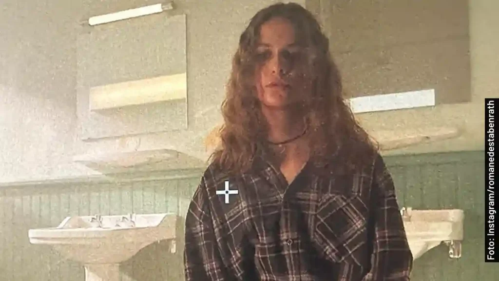 Romane de Stabenrath como Juliette en la serie Antracita