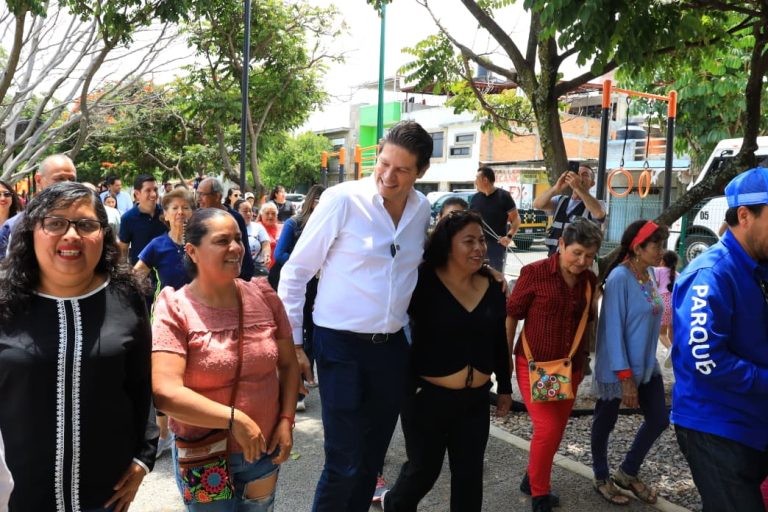 Con activación familiar, Alfonso Martínez inaugura parque lineal de Avenida Quinceo