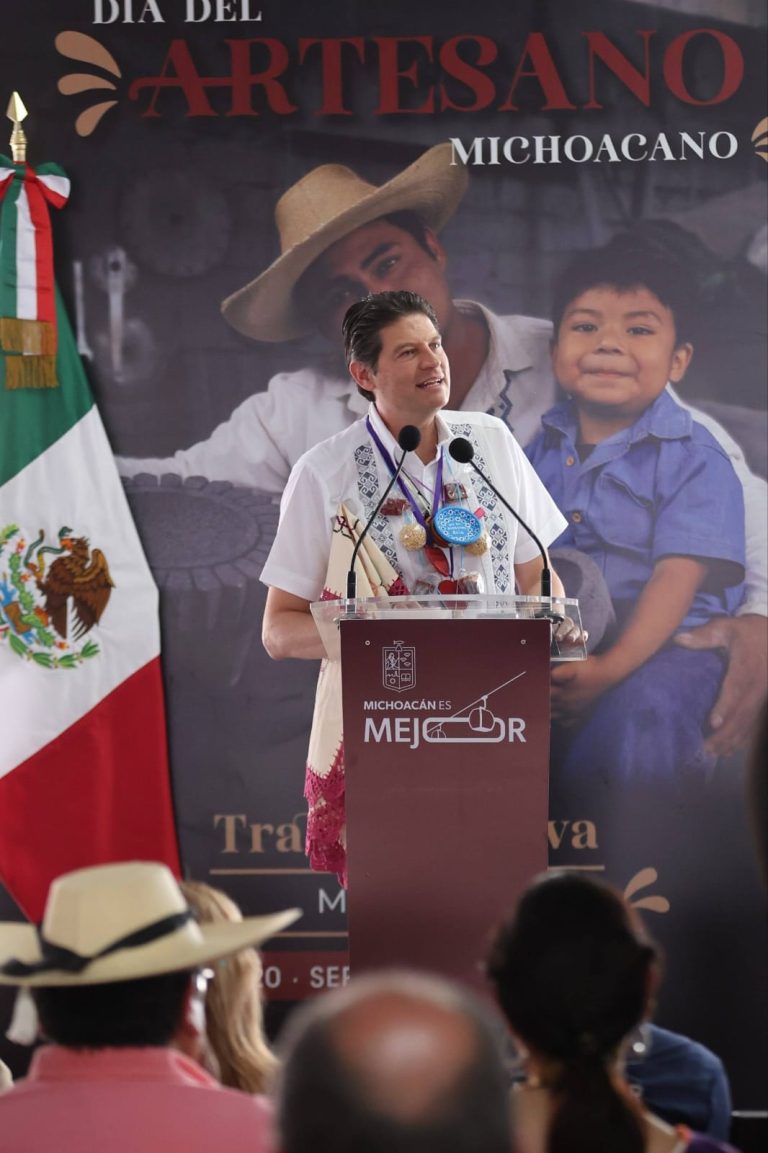 Alfonso Martínez destaca el orgullo de celebrar en Morelia las tradiciones artesanales de Michoacán