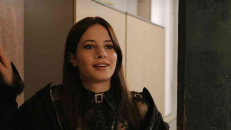 Quién es y qué edad tiene Beatrice Savignani, Paola Giordano en Academia Minerva, serie italiana de Netflix