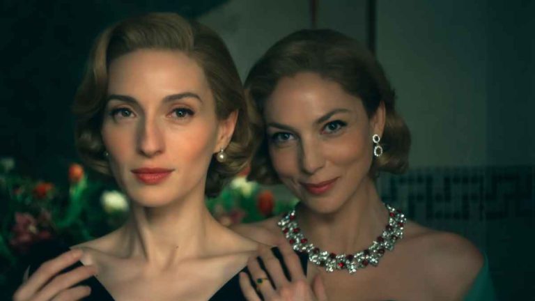 Por qué Elisa y Adela cambiaron de identidad en El Problema Final, serie de Netflix