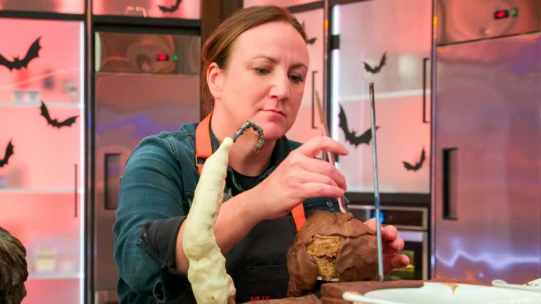 Quién es y qué edad tiene Corinna Maguire, ganadora de ¿Es pastel? Halloween, temporada 2 de Netflix
